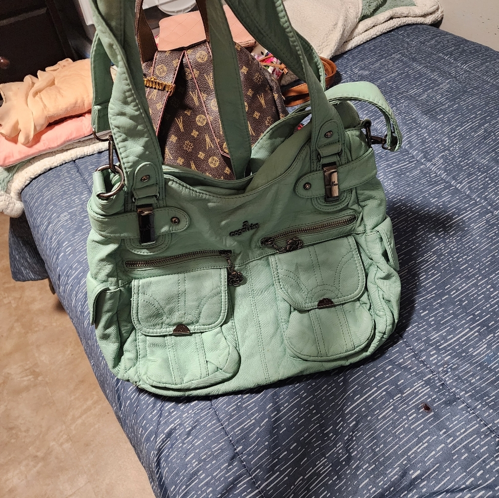 Angel kiss purse